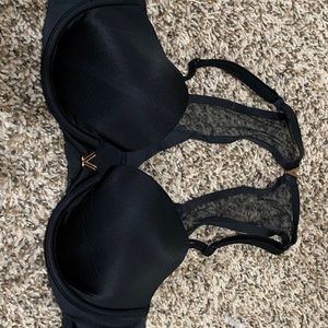 NWOT Black Victoria Secret Bra